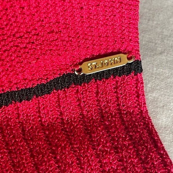 St John red Bow Mock Turtleneck Size M - Picture 13 of 15